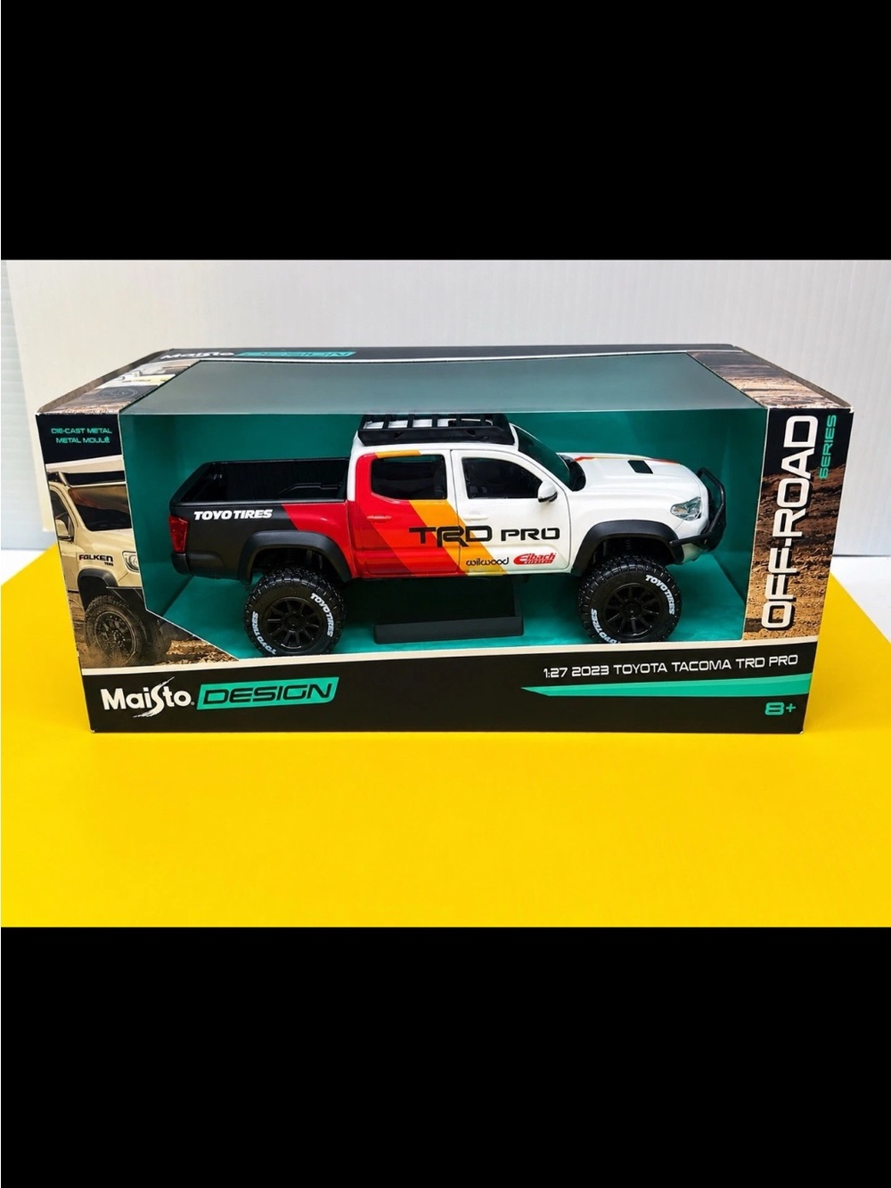 2023 Toyota Tacoma TRD PRO Maisto Design Diecast Model Truck: 1/27 Scale NIB